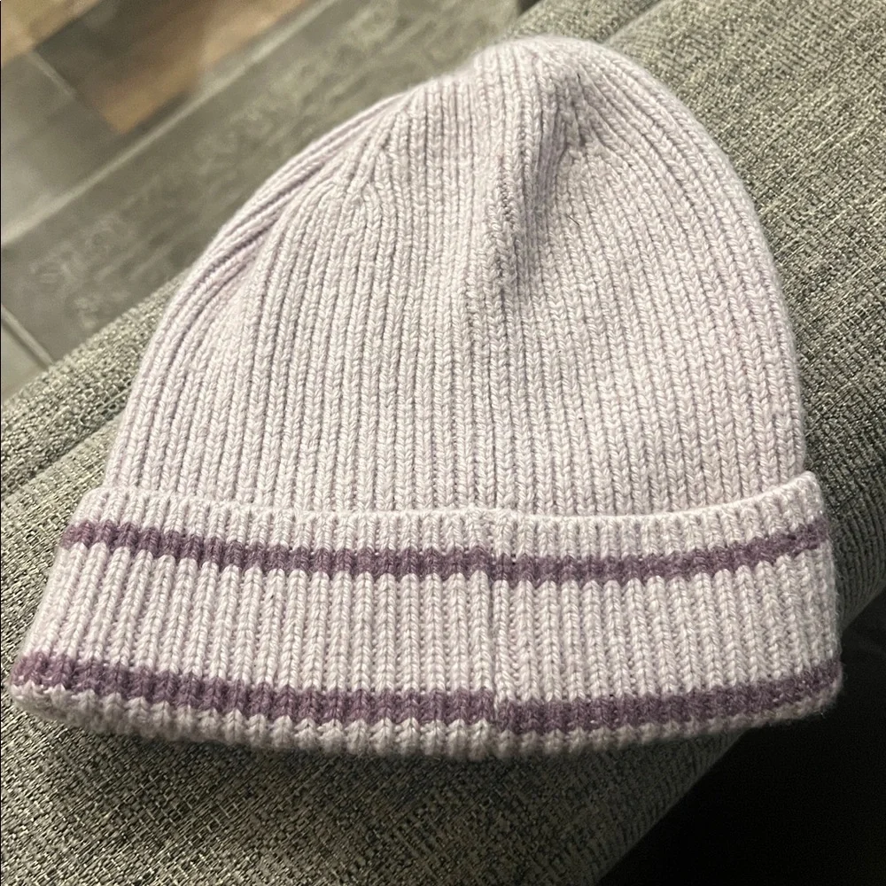 Athleta Daily Knit Beanie One Size Cashmere Wool Blend in Lavender and White - Picture 5 of 5